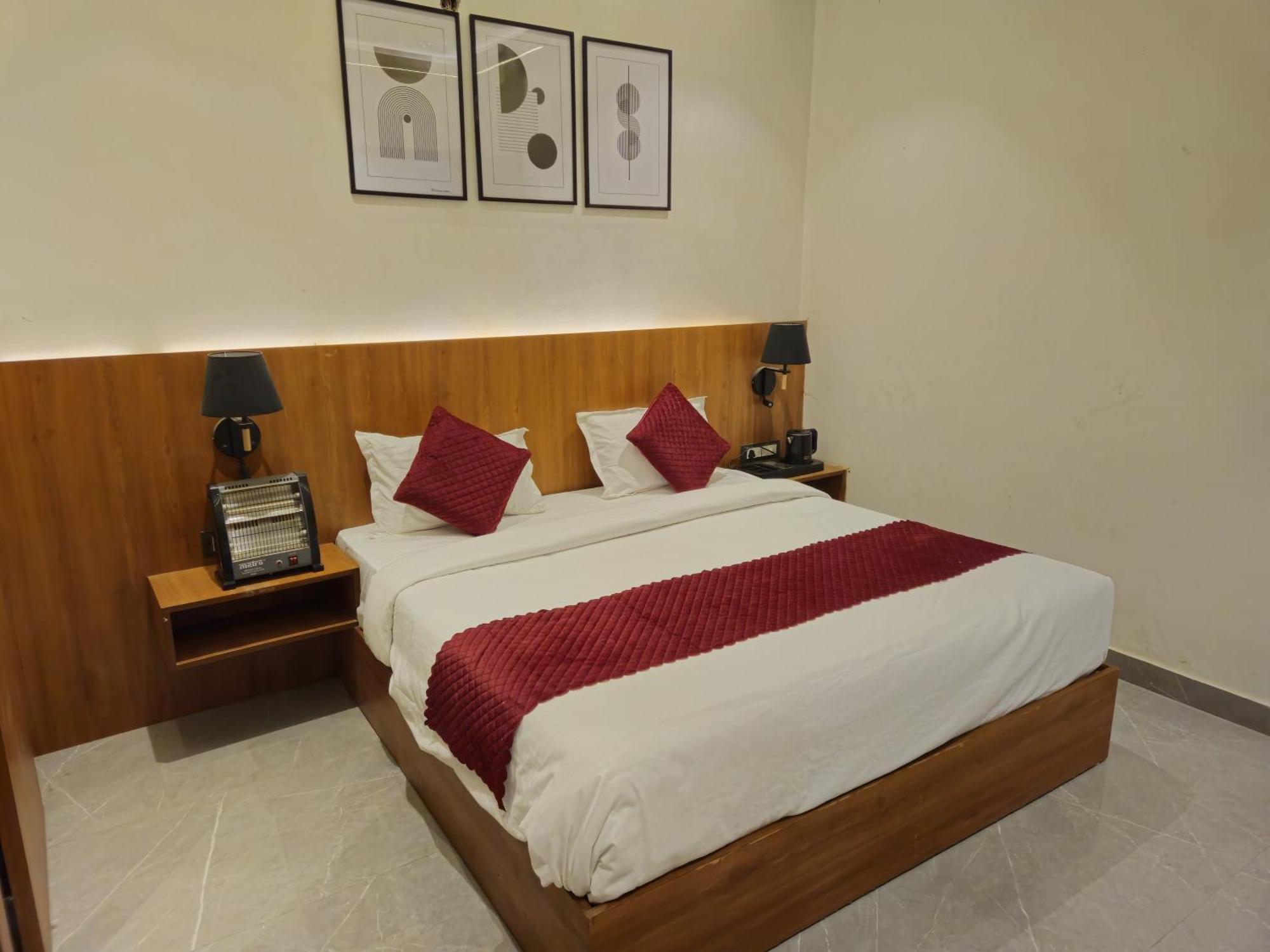 Hotel Royal Orchid Aligarh Kültér fotó